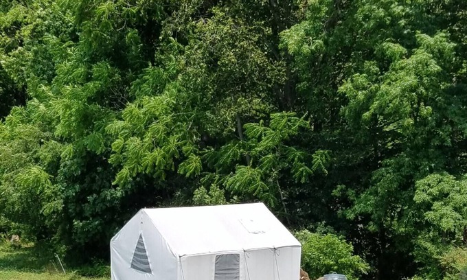 Earlville Location De VR | Tentrr - Creekside Woods Getaway