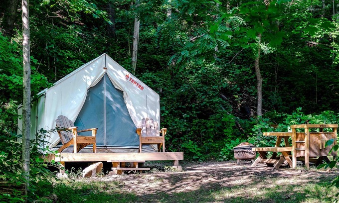 Ansted Location De VR | Tentrr State Park Site - WV Hawk's Nest State Park - Site C - Single Camp