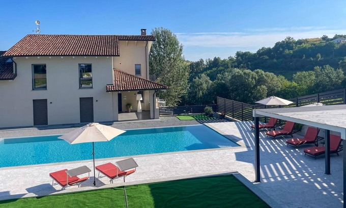 Vinchio Appartement | Tenuta Bricco San Giorgio by Interhome
