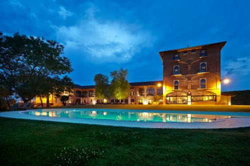 Montemagno Hôtel | Tenuta Montemagno Relais & Wines