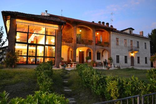 Cereseto Maison | Tenuta MONVILLONE Country House & Restaurant