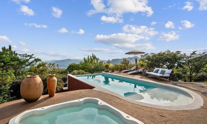 Tepoztlan Maison | Tepoztlan Retreat: Casanevo Bliss, 10 Guests, A/C