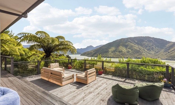 Havelock Maison | Tepuia Daze - Havelock Holiday Home