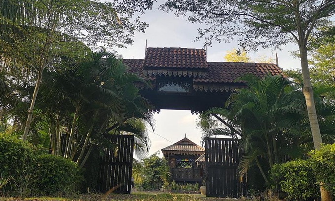 Tanjung Karang Maison | Teratak Nek Piah