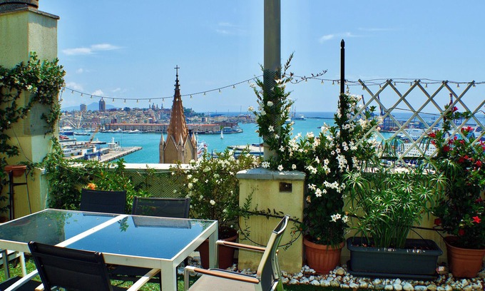 San Teodoro Appartement | Terrace over Genoa - Panoramic Penthouse near Aquarium and City Center