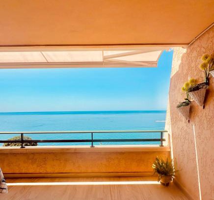 Pueblo Mascarat Appartement | TerracottaBlue by Nat