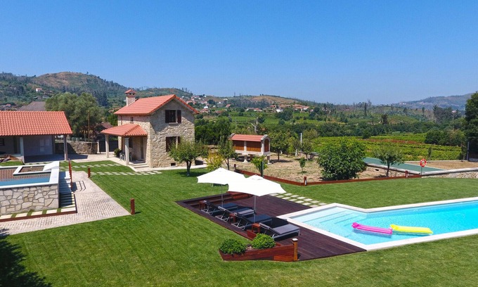Moncao Cottage | Terrada casa com piscina em Monção