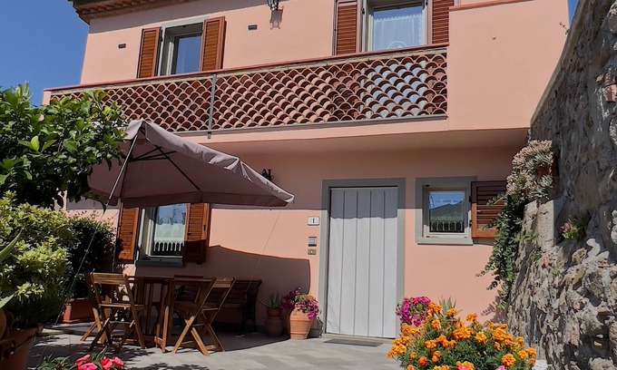 Santa Reparata Maison | Terrazza Sul Borghetto