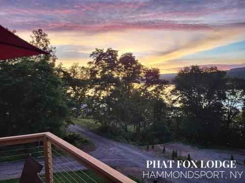Hammondsport Maison | Terry Hill Lodges and Suites