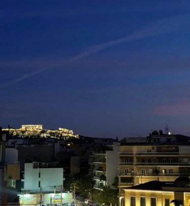 Metaxourgio Appartement | Tete's Acropolis View Penthouse