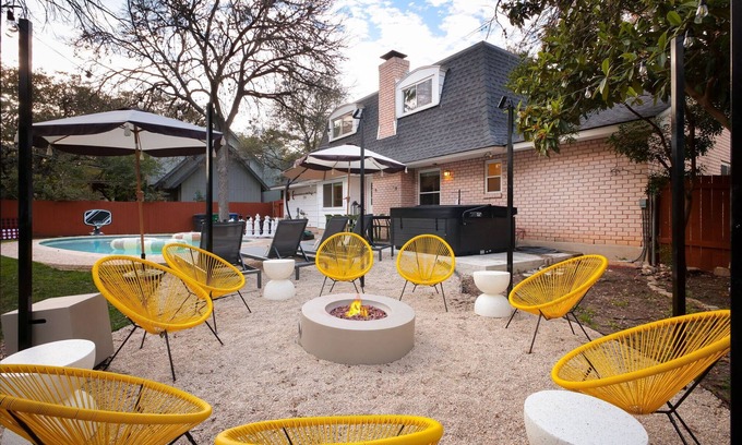 North San Antonio - SAT Maison | Texas Oasis - Pool, Games, Hot Tub & Family Fun!