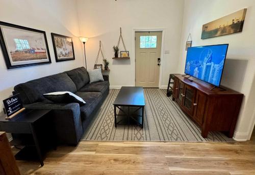 Nederland Maison | Texas Spindletop 3BR 2BA Home
