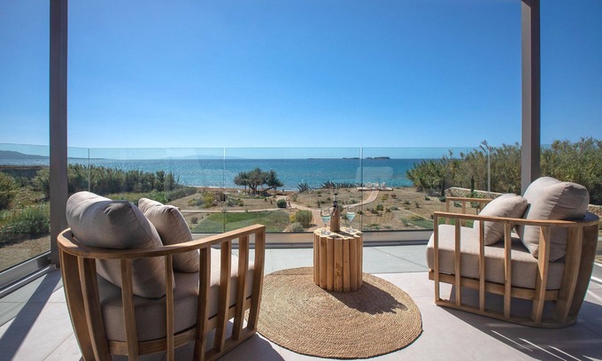 Kefalonia Autre | Thalassa Suite is a stunning one-bedroom boutique suite