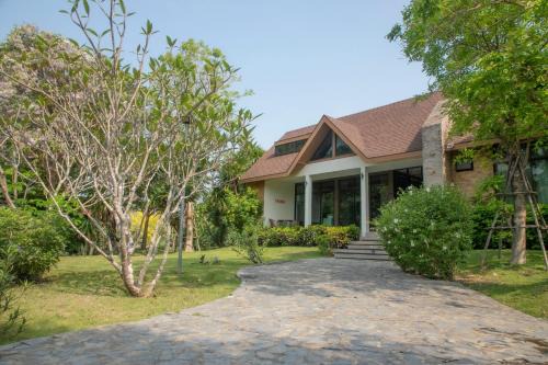 Nong Sarai Maison | THAN KhaoYai Pak Chong 2-7 ppl & Private Lake