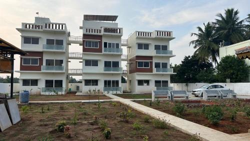 Tiruvannamalai Maison | Thavika Gold Mountain Wellness Resort