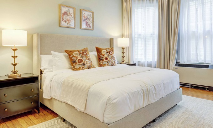 North Downtown Hôtel | The 200 South St | Wedding Parties, Rehearsal Dinners, Corporate Designed