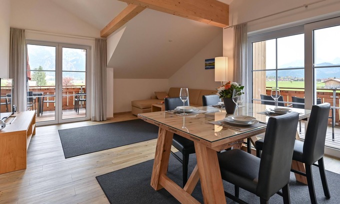 Schwangau Appartement | The 3-room apartment is located on the 2nd floor.