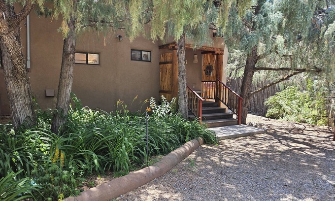 Taos Appartement | The 5 Star Casita is a Beautiful Secluded Property in Taos NM