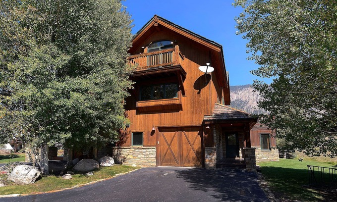 Crested Butte Maison | Le 8ème vert du club à Crested Butte! Animaux acceptés.