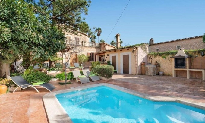 Palma de Mallorca Villa | MALLORQUINA MAISON EN PALMA AVEC JARDIN, PISCINE ET BARBECUE