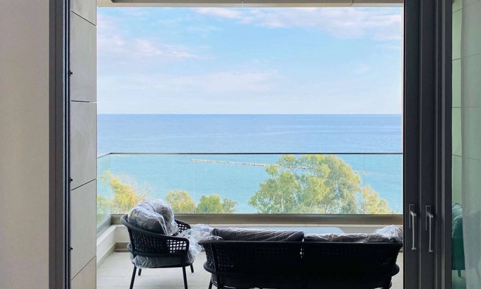 Agios Tychon Appartement | The Address-Beachfront Luxury 2 bedroom Apartment