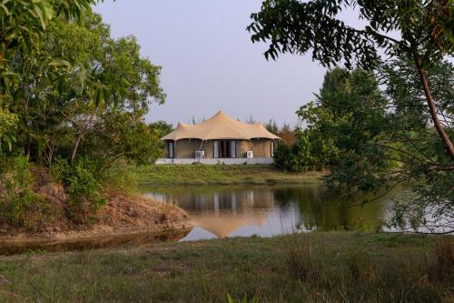 Cheyyur Station Balnéaire | The Alampara Resort - Luxury Boutique Glamping & Water sports