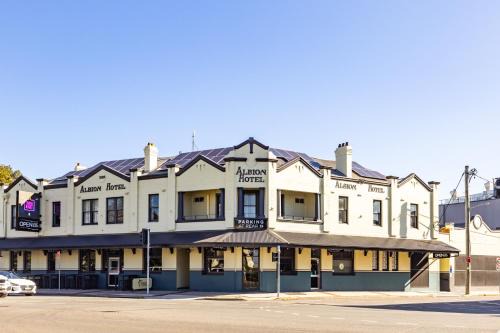 Wickham Hôtel | The Albion Hotel