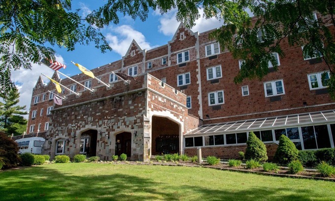Summit Hôtel | The Albion Summit
