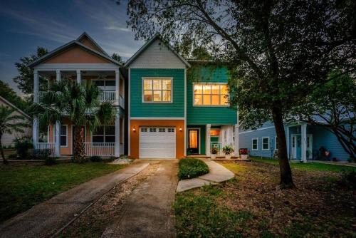 Mount Dora Maison | The Art House unique Mount Dora Getaway