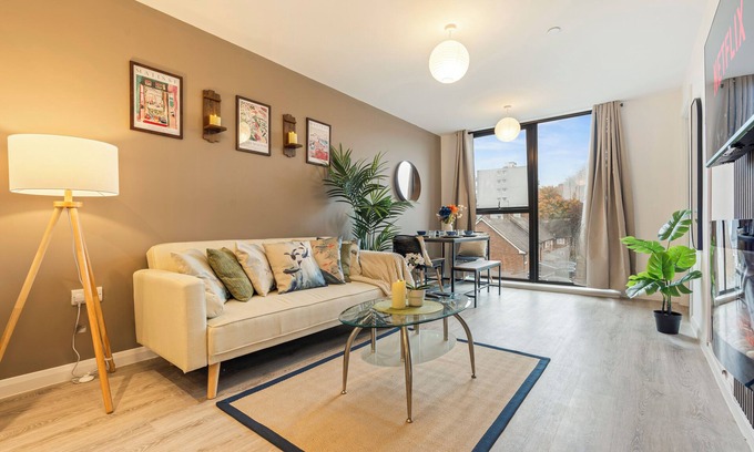 Bordesley Appartement | The Artiest Suite - Perfect for exploring Birmingham City centre!