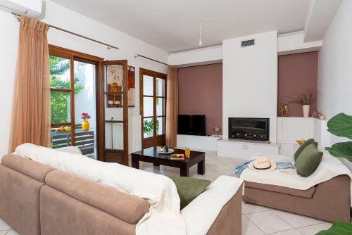 Agria Maison | The backyard- Κατοικία στην Αγριά, Βόλου