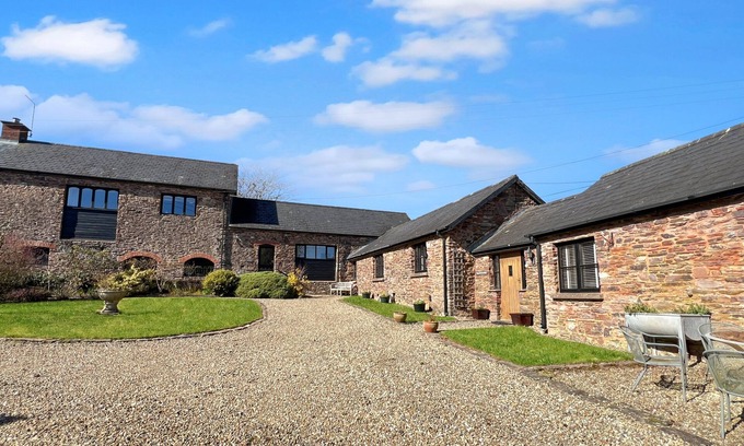 Brushford Maison | The Barn at Rainsbury House, Upton