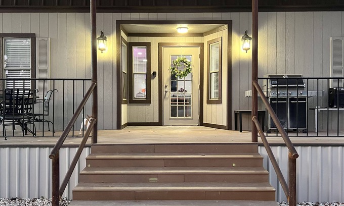 Bulverde Maison | The Barndeaux Guest House - 3 BR/3BA, Bulverde, TX