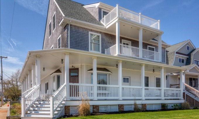 Avon Maison | The Bay Head House pour les vacances, réunions, mariages intimes 9 BR / 6 BA!
