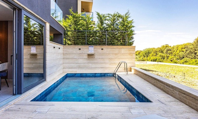 Kozino Appartement | The Bayfront - Luxury Pool Residence