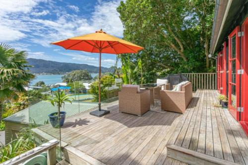 Tairua Maison | The Beach House - Tairua Holiday Home