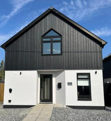Seasalter Maison | The Beach Hut