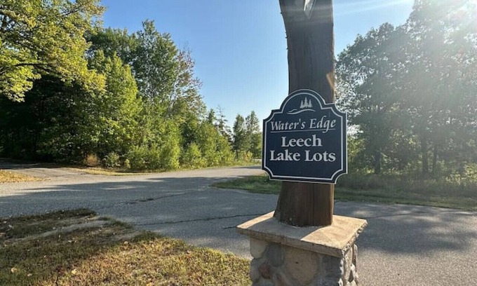 Walker Maison | The Bears Den at Leech Lake on the Heartland Trail
