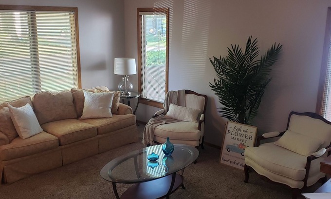 Shoreview Maison | The Bee's Nest - a safe and serene oasis away from home