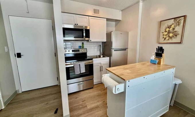 North Central Omaha Appartement | The Benson at Modern Heights