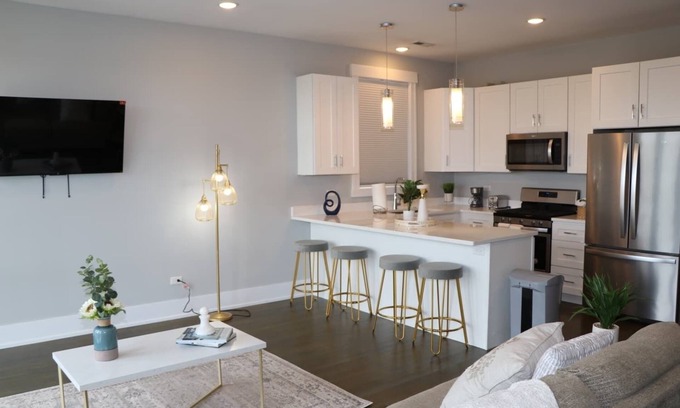 Tri-Taylor Appartement | Exquisite Haven 1bd / 1bth Entire Apartment