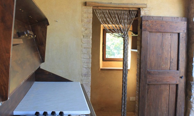 Simignano Appartement | The Bishop Apartment