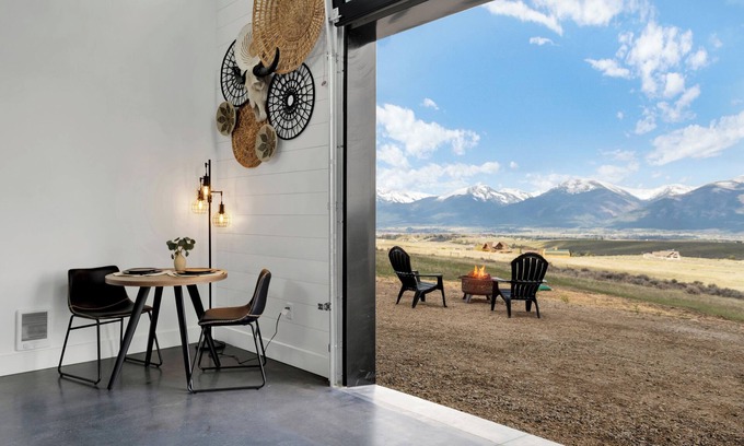 Stevensville Maison | The Bitterroot Bunkhouse
