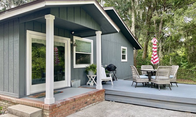 Fernandina Beach Maison | 💎The Blue Jewel💎- minutes to beach and minutes to downtown & Amelia River