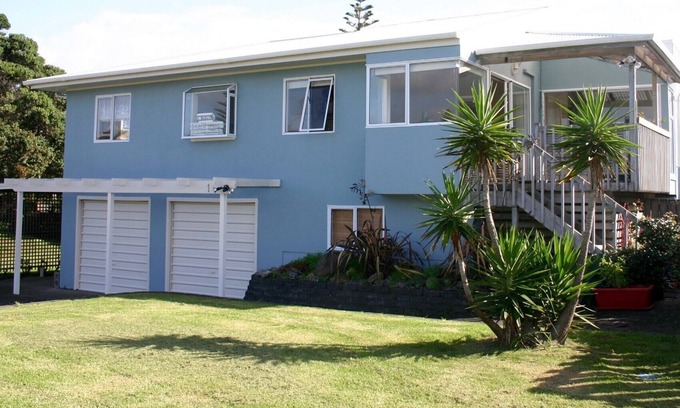 Waihi Beach Cottage | The Blue Marlin - Waihi Beach Holiday Home, WAIHI