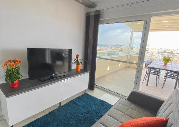 Naxxar Appartement | The Blue Mill Penthouse with Beautiful Views