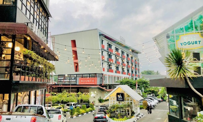 Sukabumi Hôtel | The Bountie Hotel and Convention Centre Sukabumi