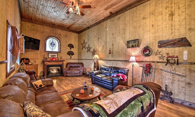 Florence Cabine | NOUVEAU! «The Bovard Lodge» chalet rustique sur la rivière Ohio