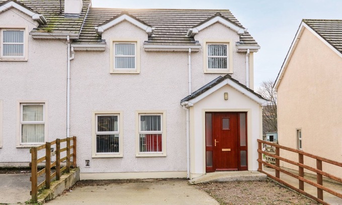 Gleneely Maison | THE BOWER, family friendly in Gleneely, County Donegal