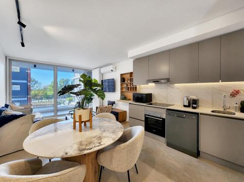 Green Point Appartement | The Braemar Green Point two bed, two bath, parking